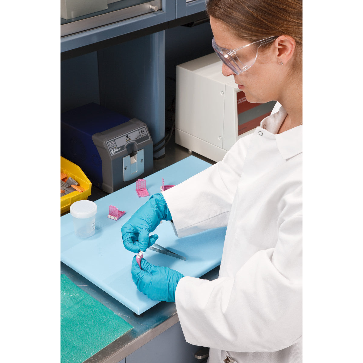 Labels suitable for thermal transfer printing