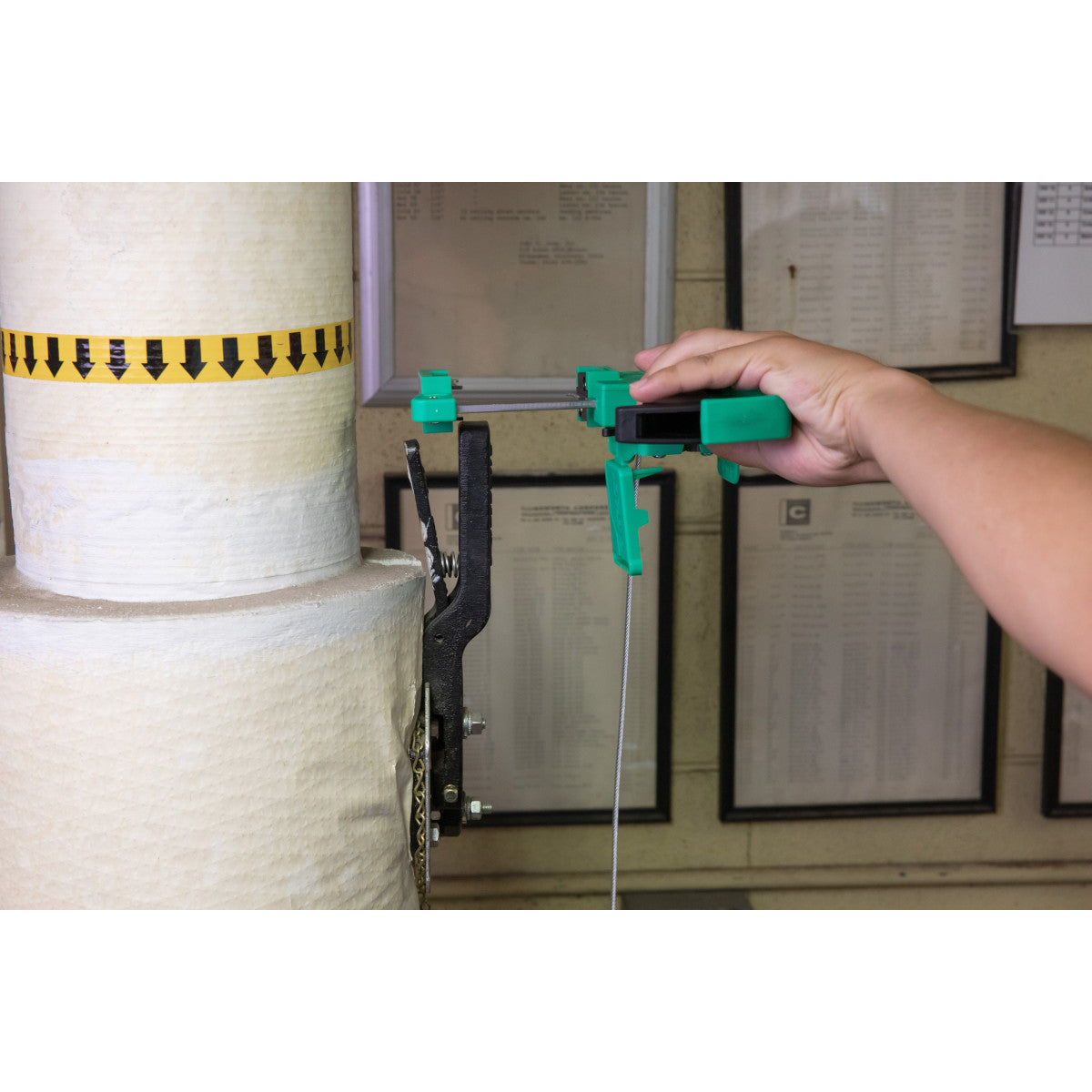 Cable clamp lock